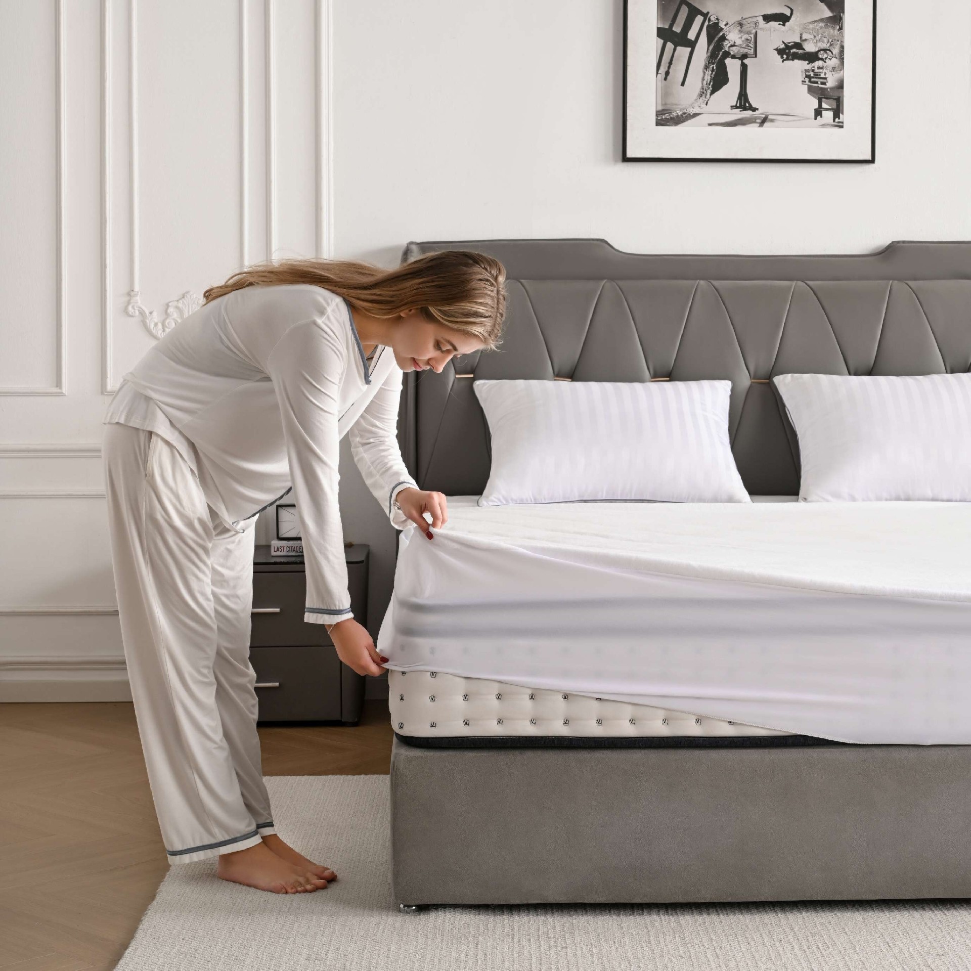 Waterproof Coral Fleece Mattress Protector