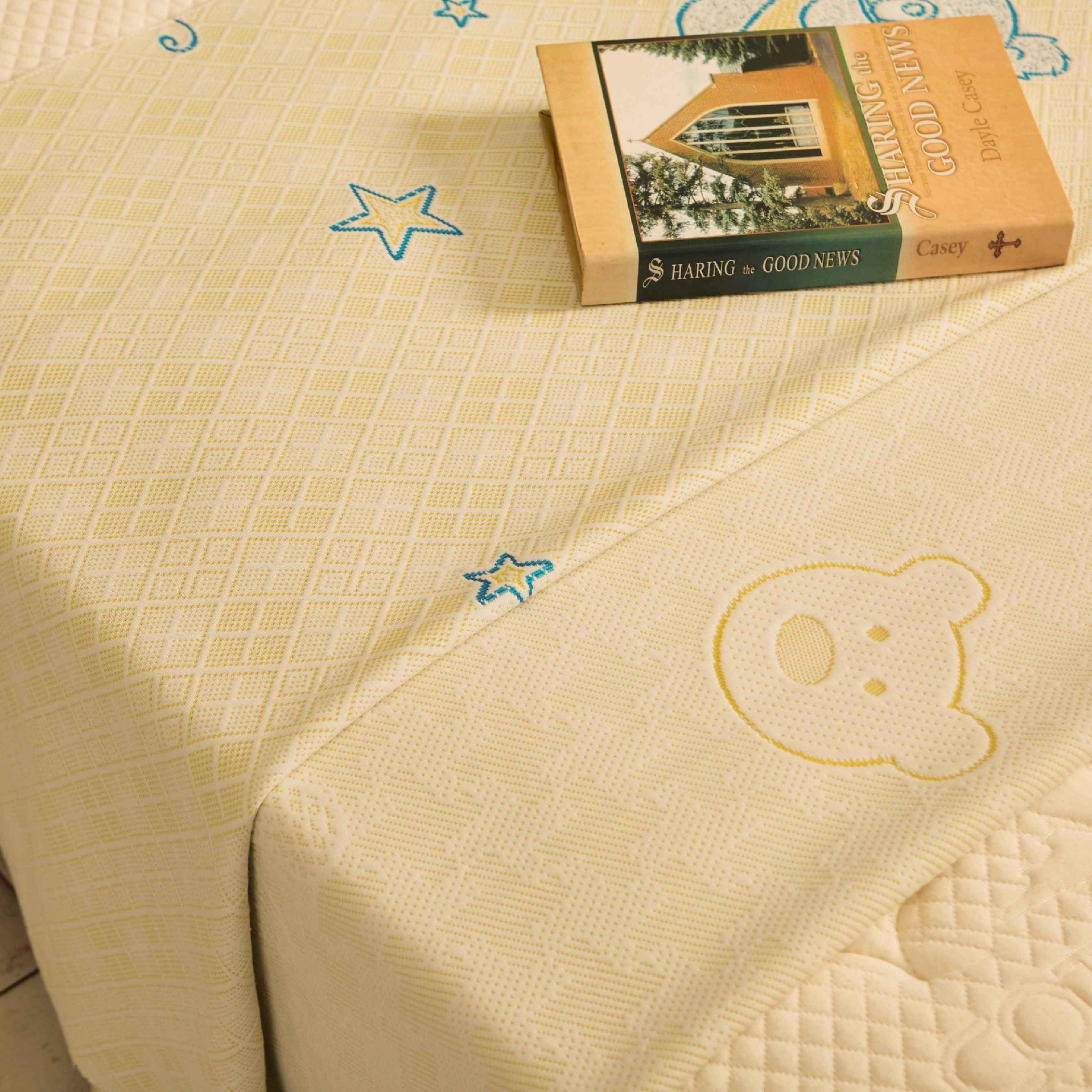 Kids’ Cooling Mattress Fabric for OEM – Graphene-Infused, Quick-Dry Knit